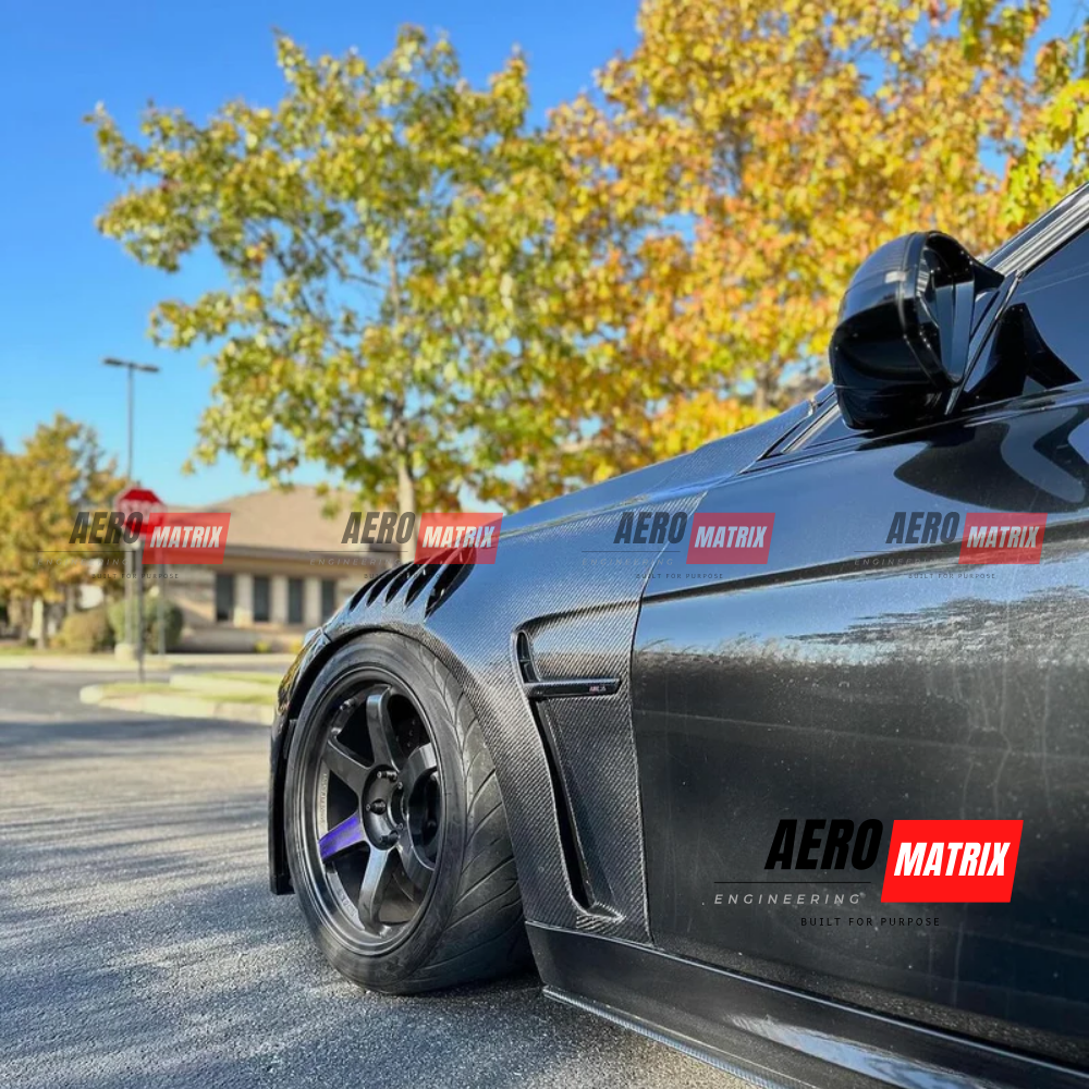 BMW M3 F80 / M4 F82 3 and 4 Series – Fender (Carbon Fibre)