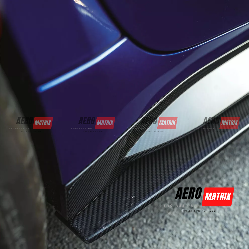 BMW M5 F90 LCI 2020–2023 – Side Skirting (Carbon Fibre Gloss)