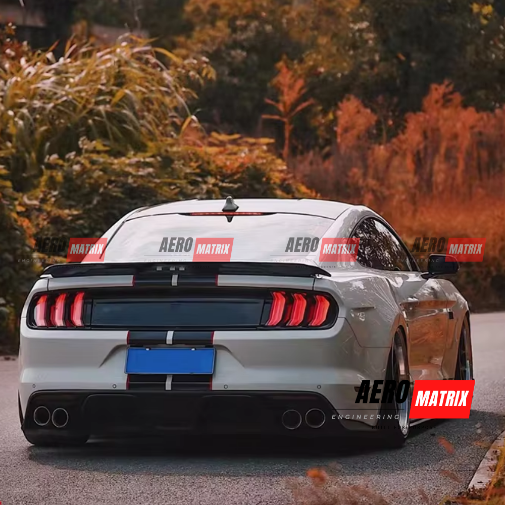 Ford Mustang Mk6.5 2018–2024 Side Skirting (Gloss Black)