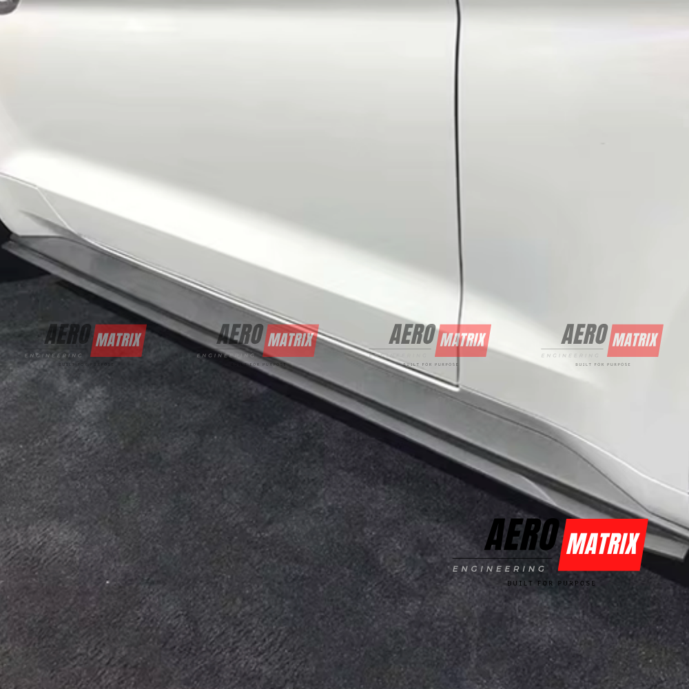 Ford Mustang Mk6.5 2018–2024 Side Skirting (Gloss Black)