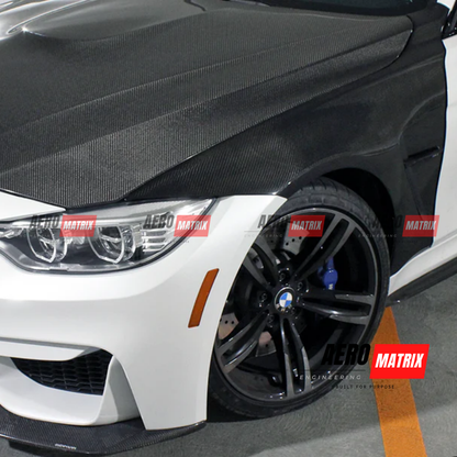 BMW M3 F80 / M4 F82 3 and 4 Series – Fender (Carbon Fibre)