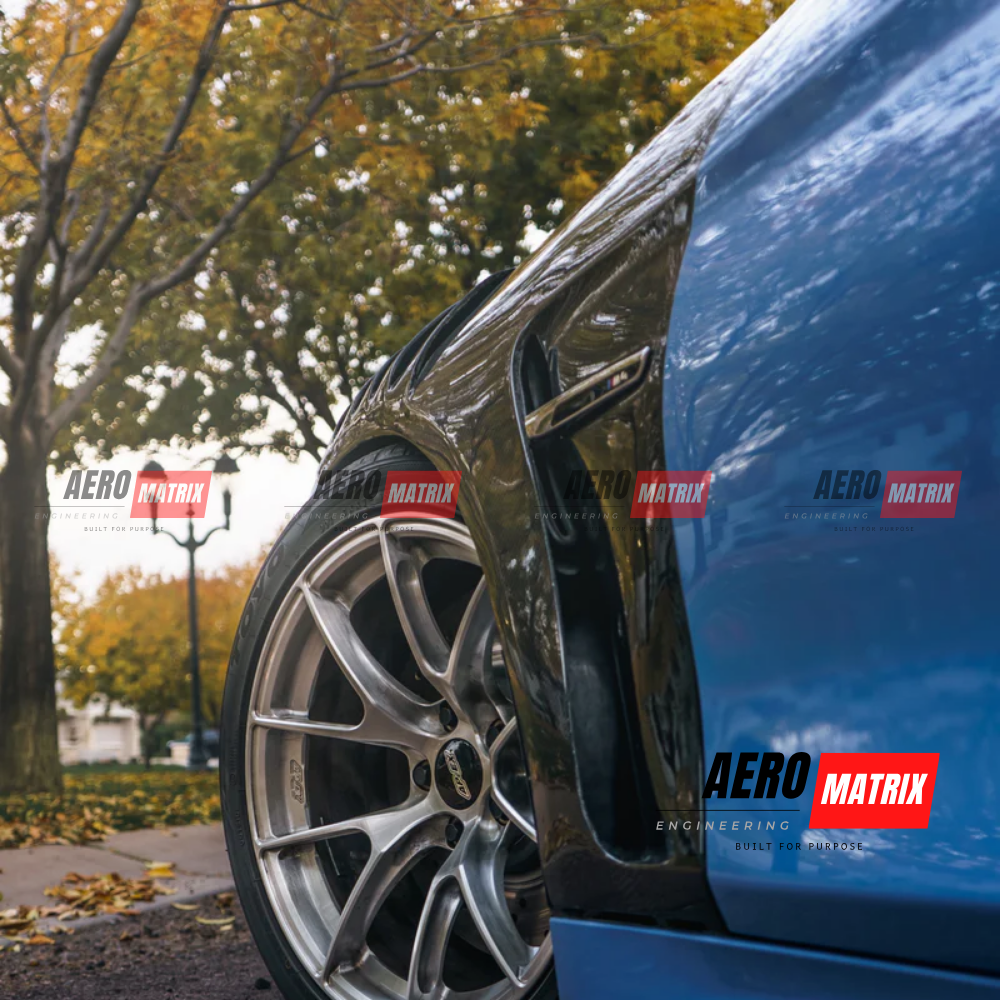BMW M3 F80 / M4 F82 3 and 4 Series – Fender (Carbon Fibre)